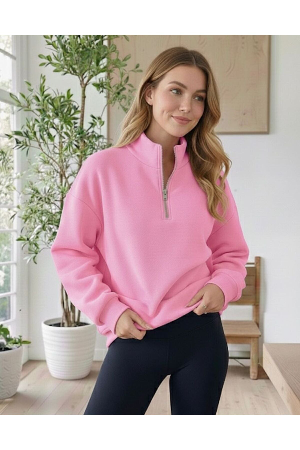 Stand-collar half-zip sweatshirt, plain unprinted three-thread fabric.