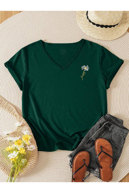 Kadın V Yaka Papatya Baskılı Regular Fit Kalıp Tshirt