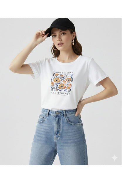 FLOWER MARKET California Baskılı Kadın Bisiklet Yaka Tshirt
