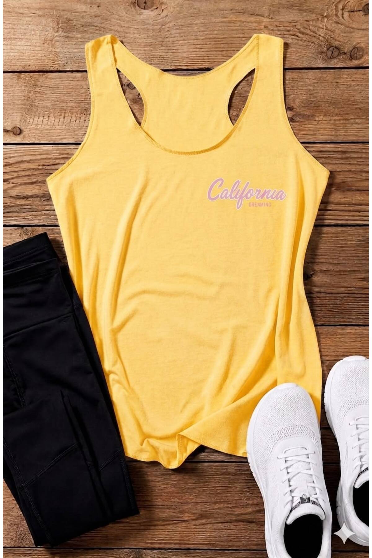 California Dreaming Baskılı Kadın (Yüzücü) Model Slim Fit Askılı Tshirt