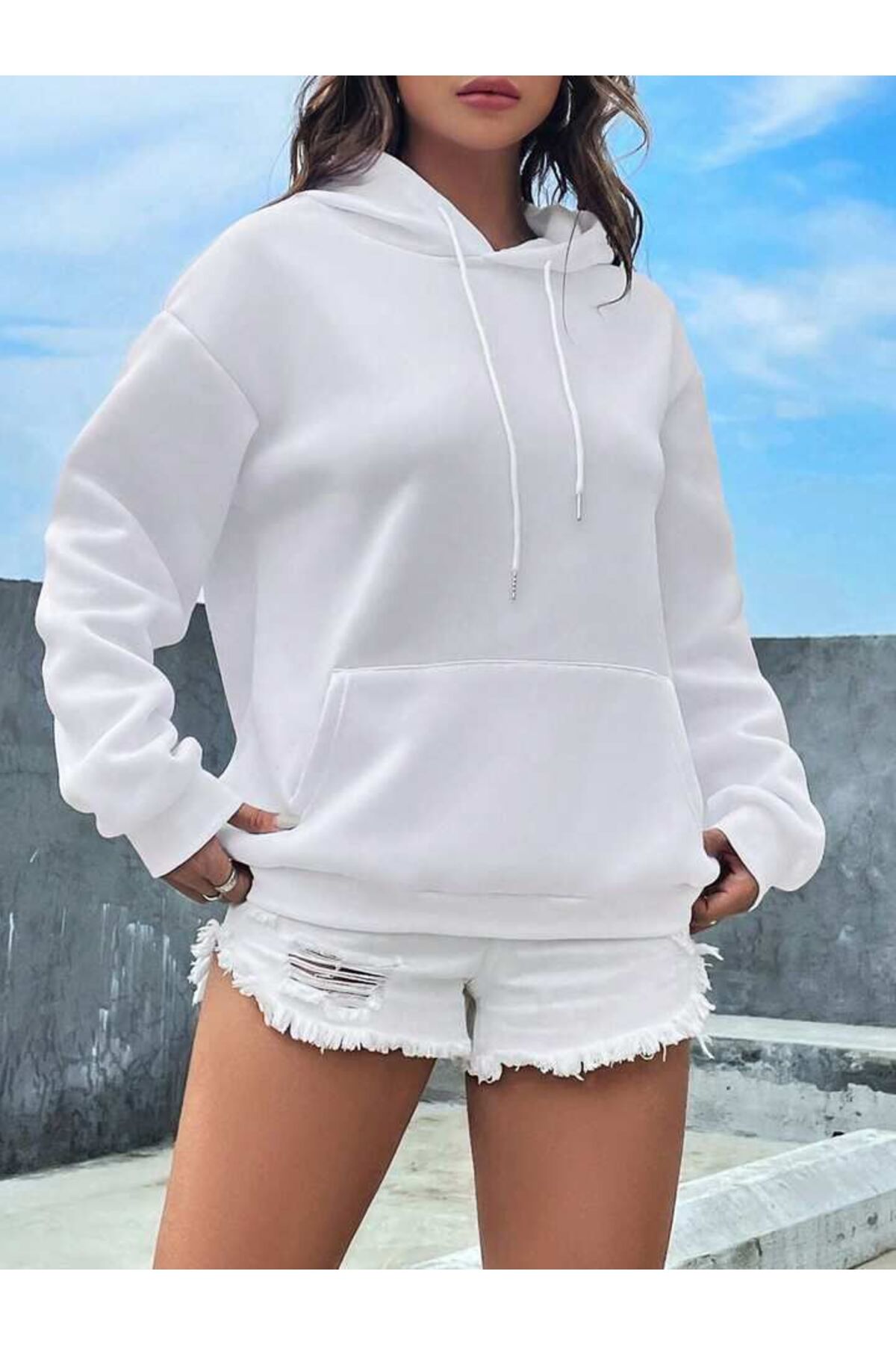 DÜZ KAPÜŞONLU OVERSİZE SWEATSHİRT