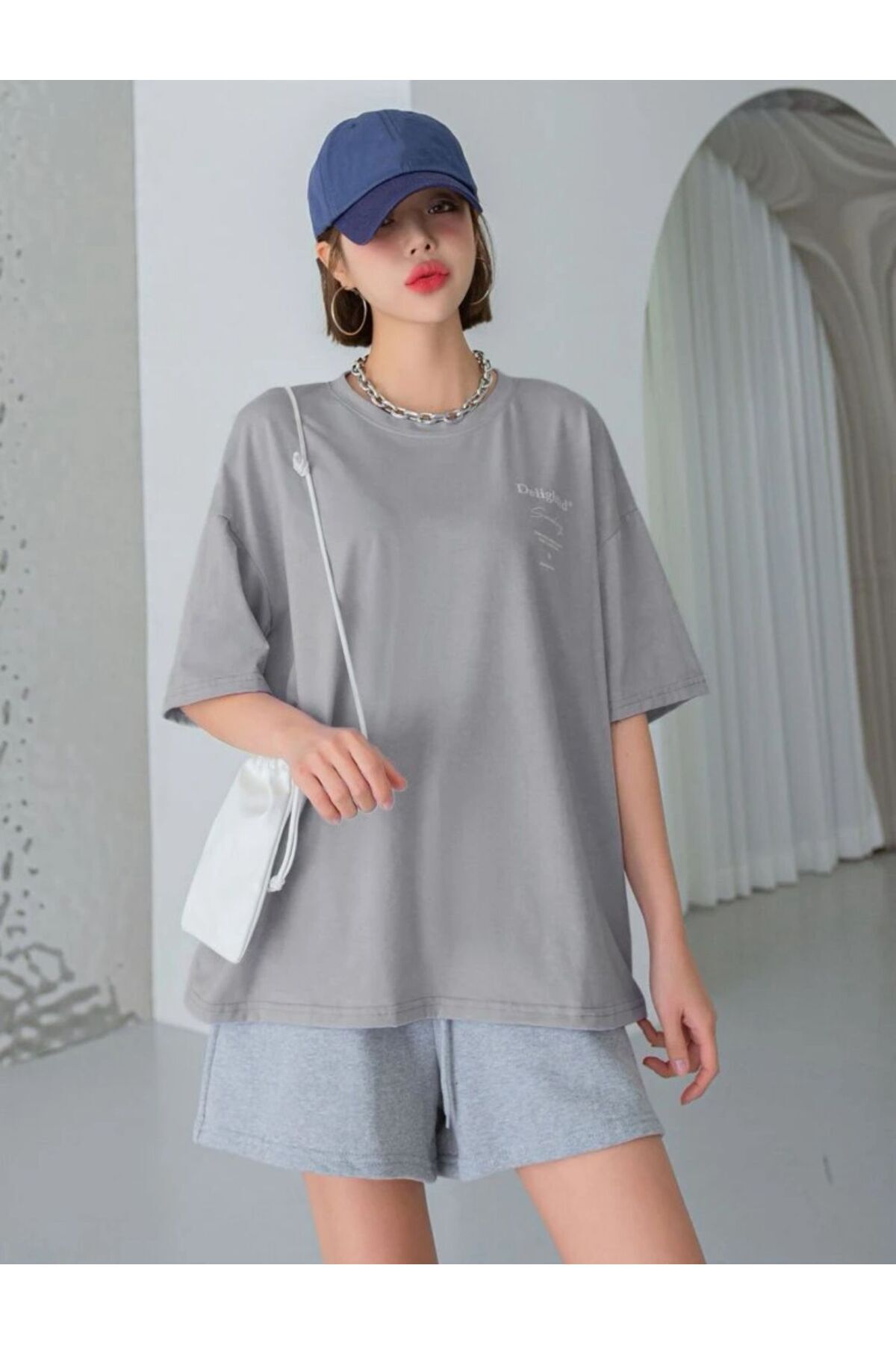 Delighted Baskılı Oversize Tshirt Serisi