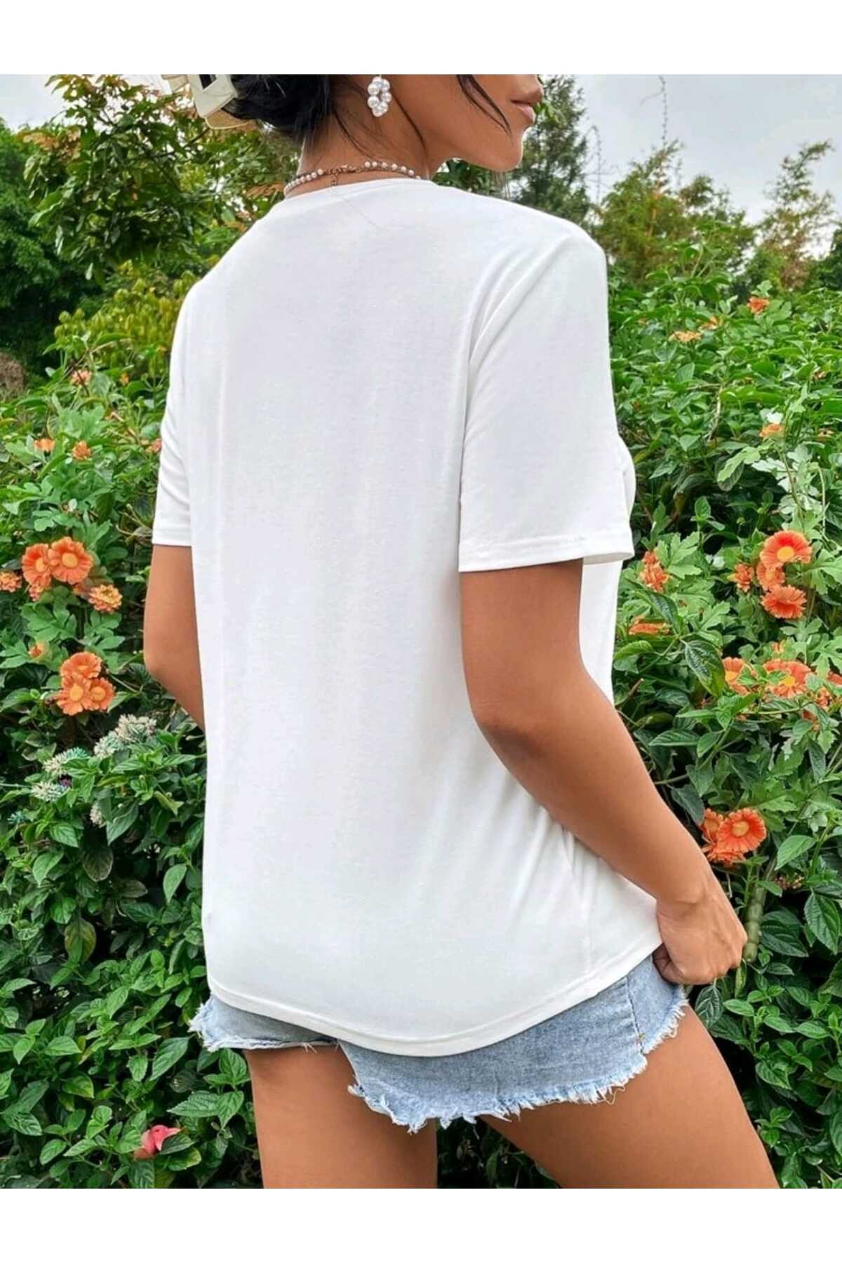 Kalp Baskılı Kadın Tshirt