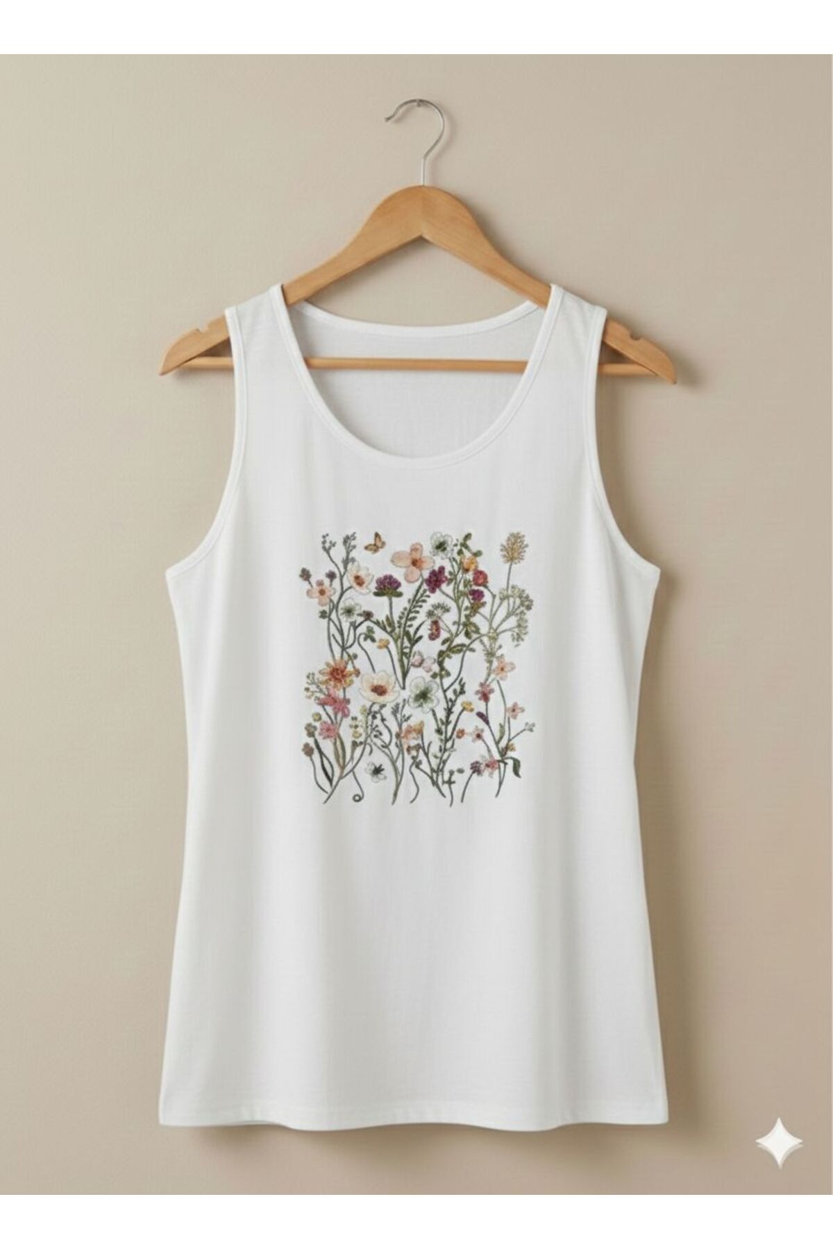 Flowers Baskılı Kadın Beyaz Omuzu Açık Askılı Yazlık Pamuklu T-shirt