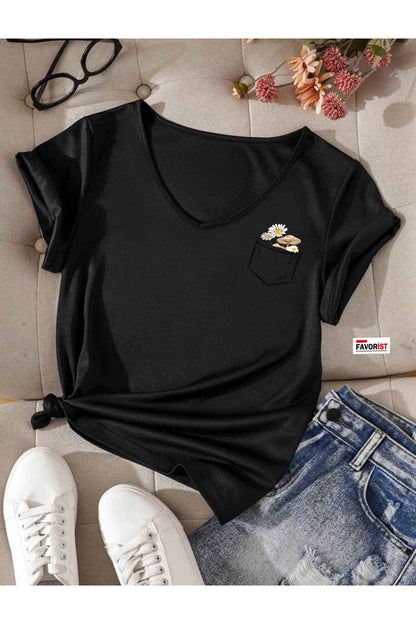 V Yaka Basic Çiçek Baskılı Pamuklu Tshirt (NORMAL KALIP)