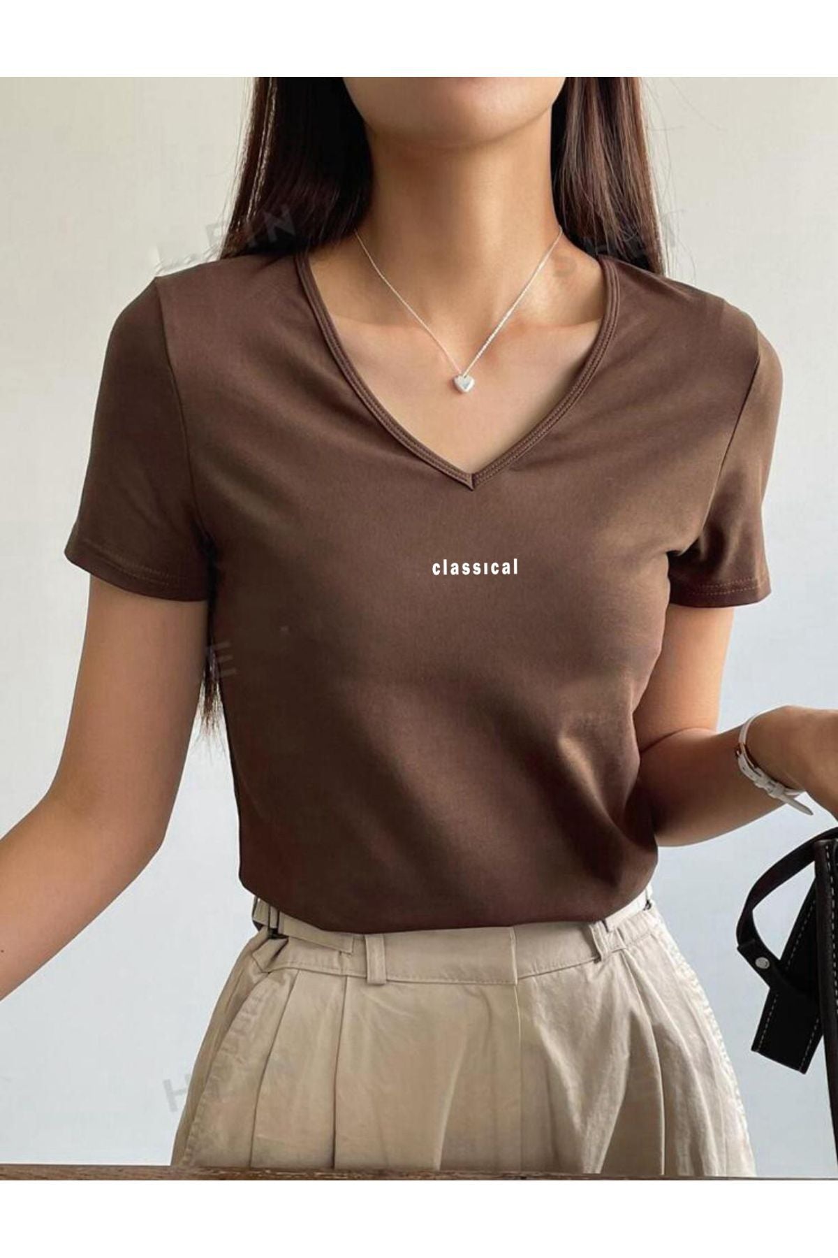 V Yaka Basic Pamuklu CLASSİCAL Baskılı Tshirt