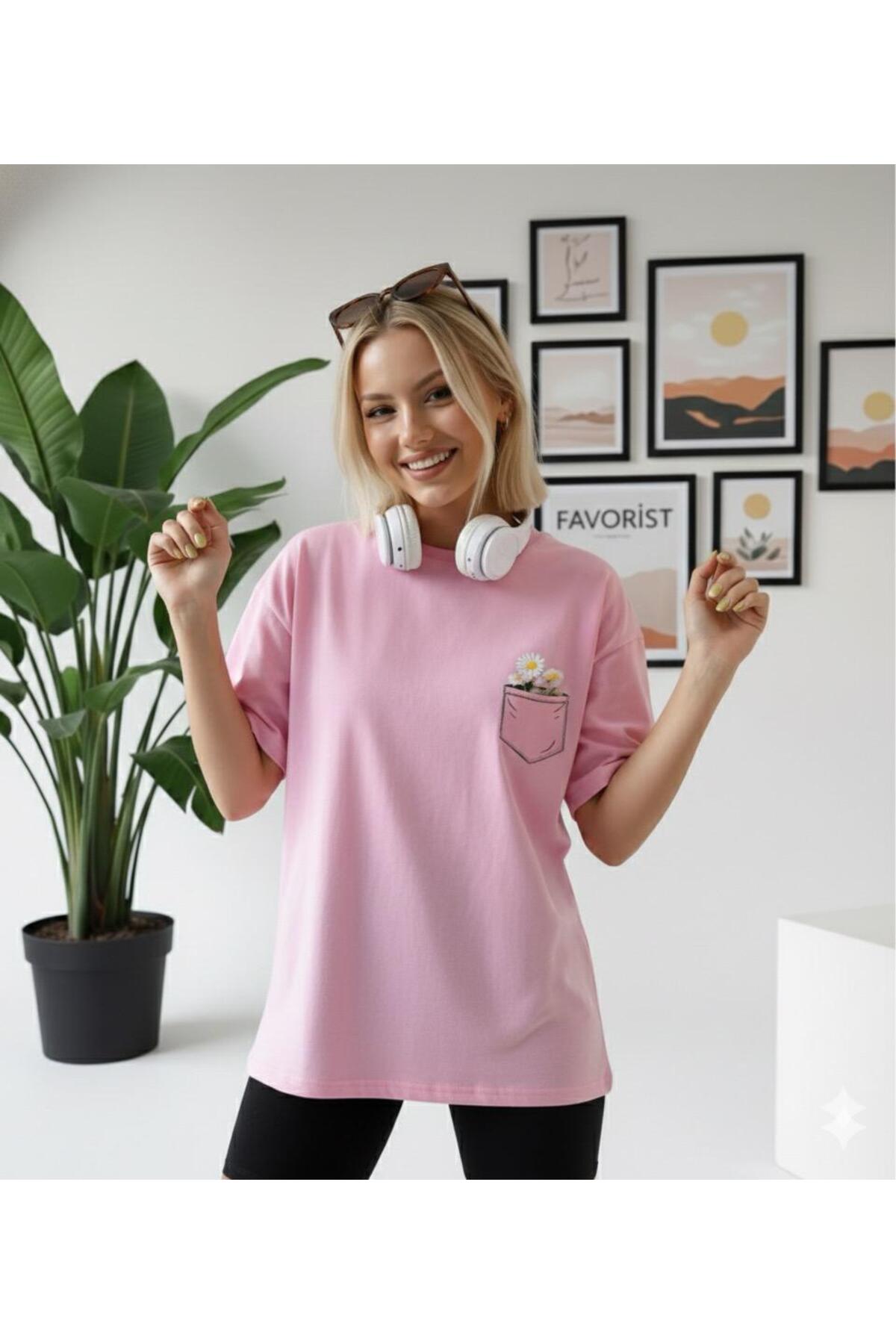 Çiçek Baskılı Kadın T-shirt