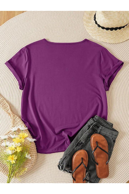 Kadın V Yaka Papatya Baskılı Regular Fit Kalıp Tshirt