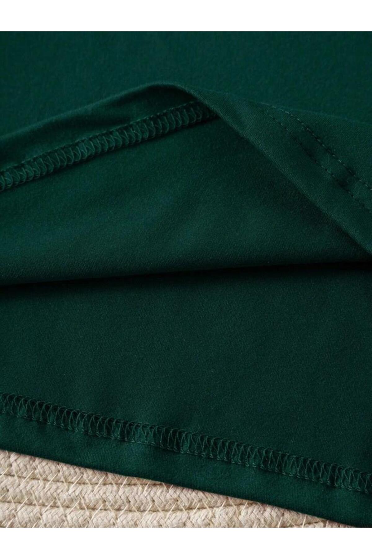 Kadın V Yaka Papatya Baskılı Regular Fit Kalıp Tshirt