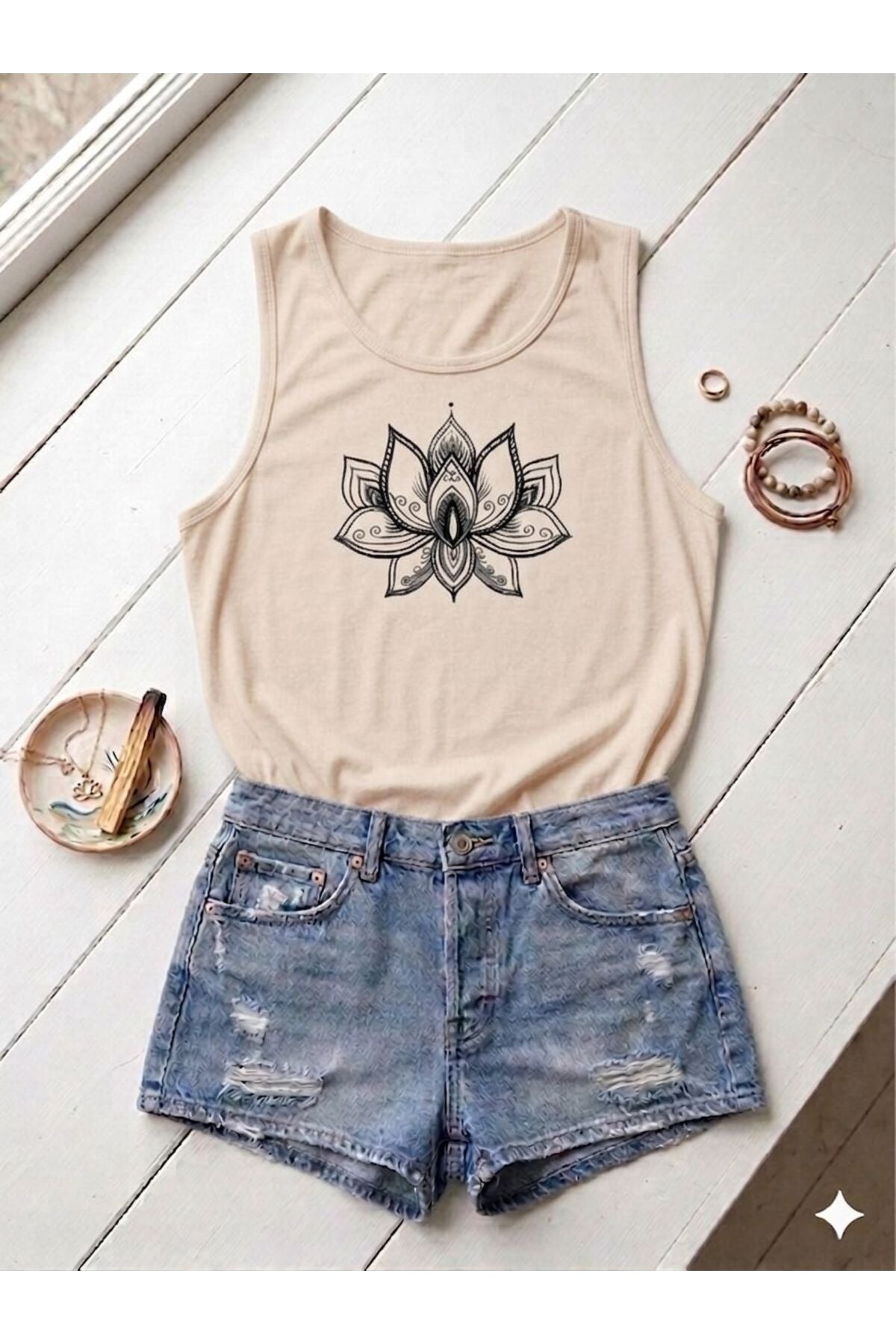 LOTUS Çiçeği Baskılı Kadın (Omuzu Açık) Slim Fit Askılı T-shirt
