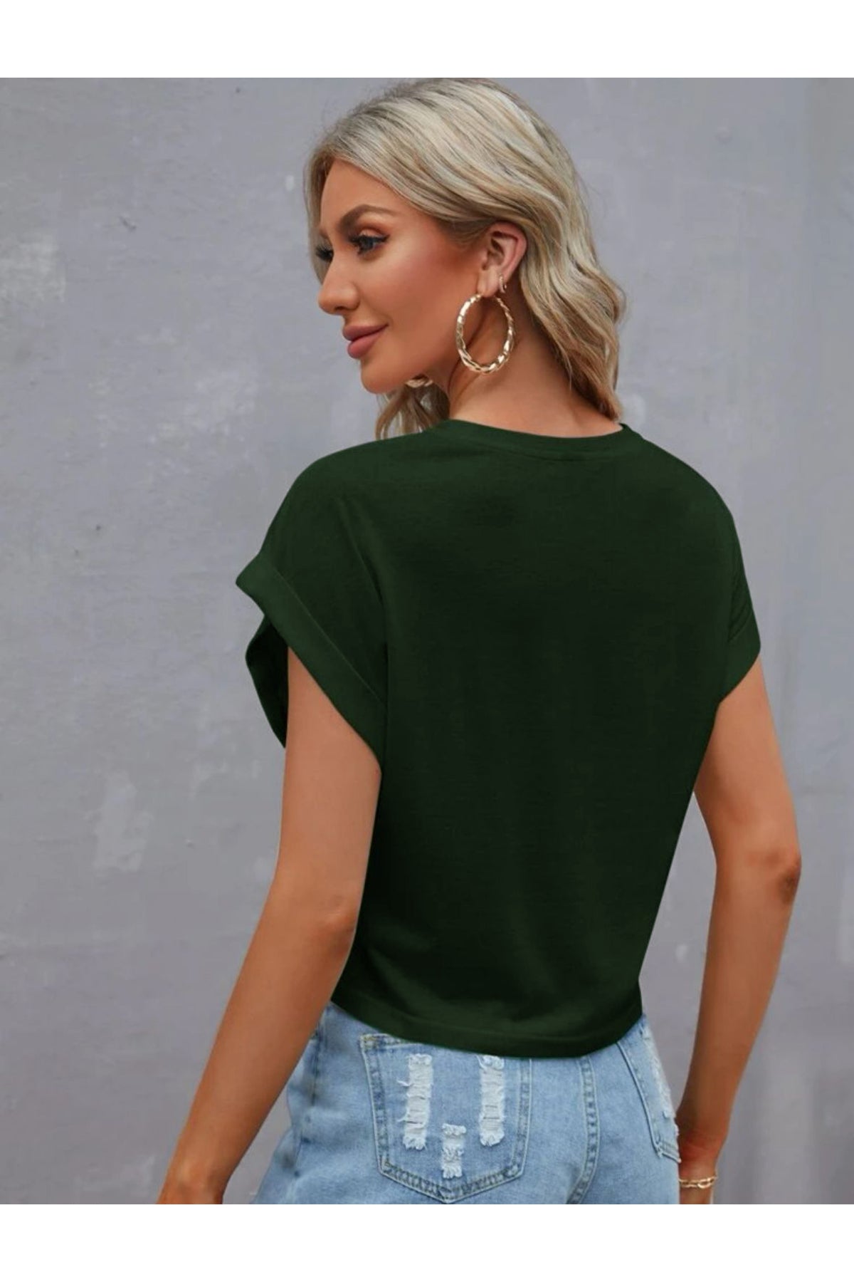 Kolu Katlı Rahat Kesim Pamuklu T-Shirt