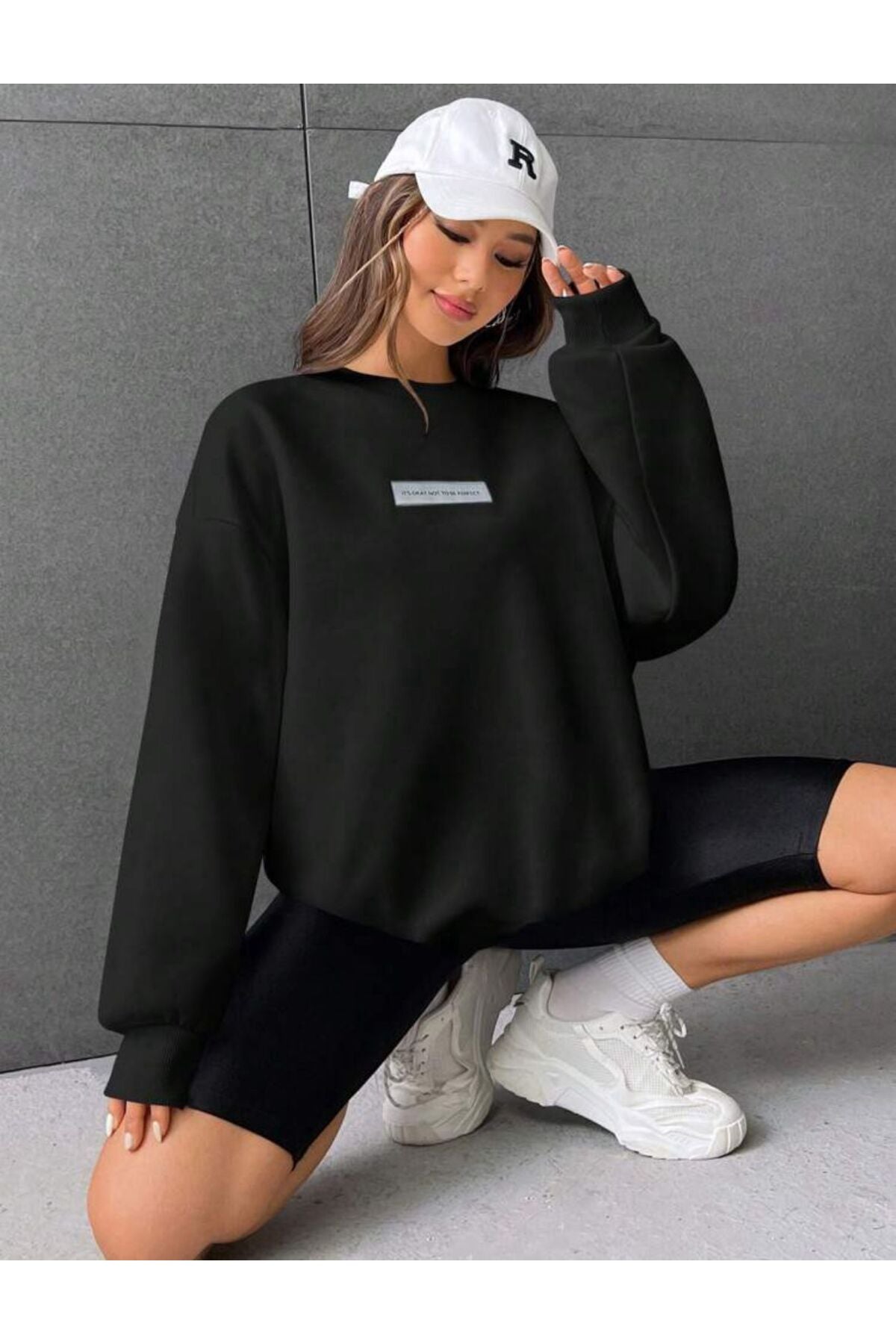 IT'S OKEY NOT TO BE PERFECT Baskılı Bisiklet Yaka Oversize Sweatshirt