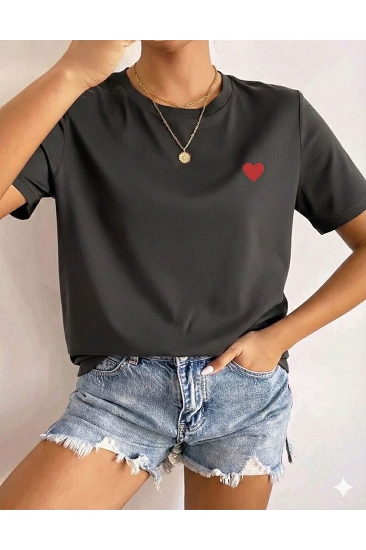 Kalp Baskılı Kadın Tshirt