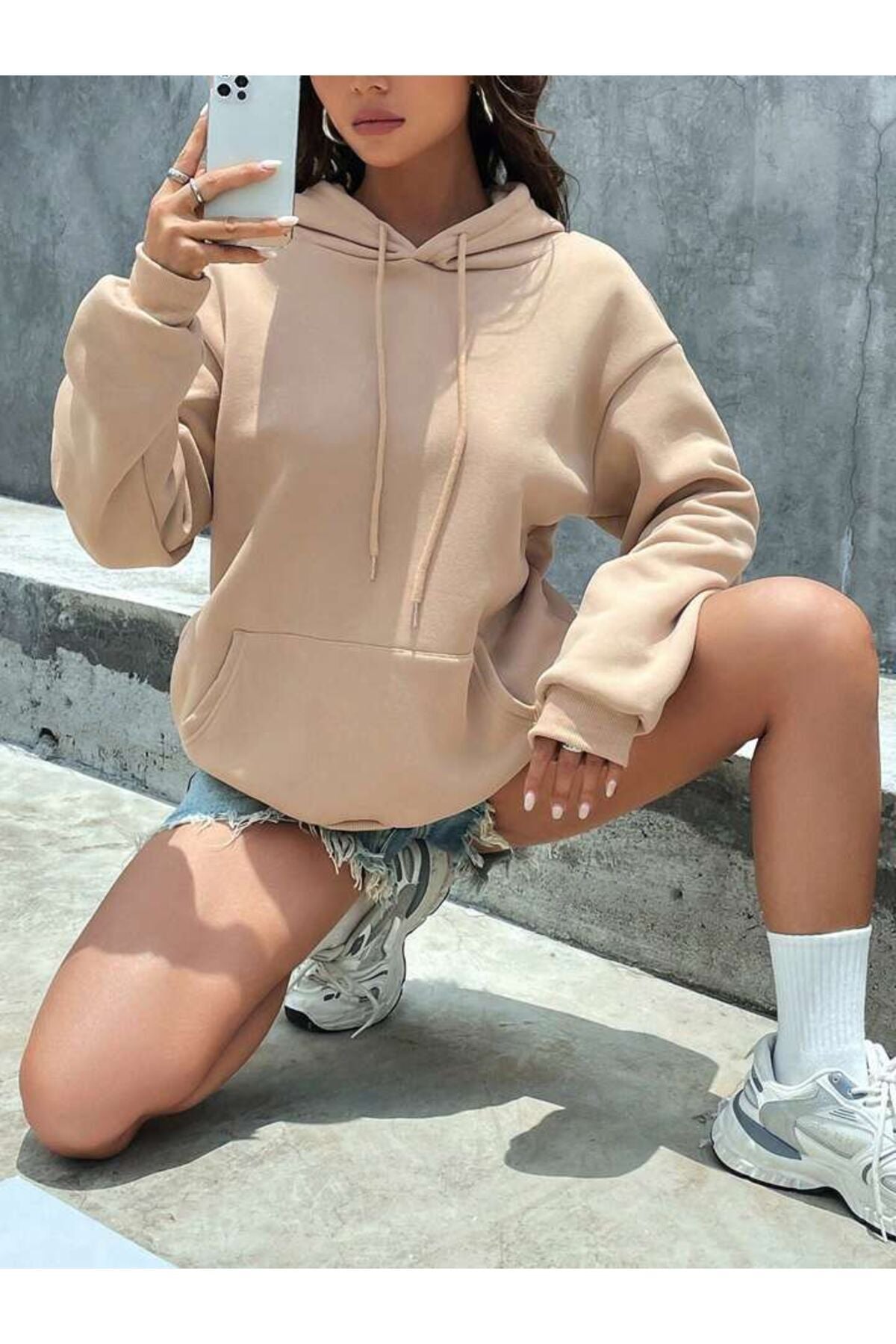 DÜZ KAPÜŞONLU OVERSİZE SWEATSHİRT