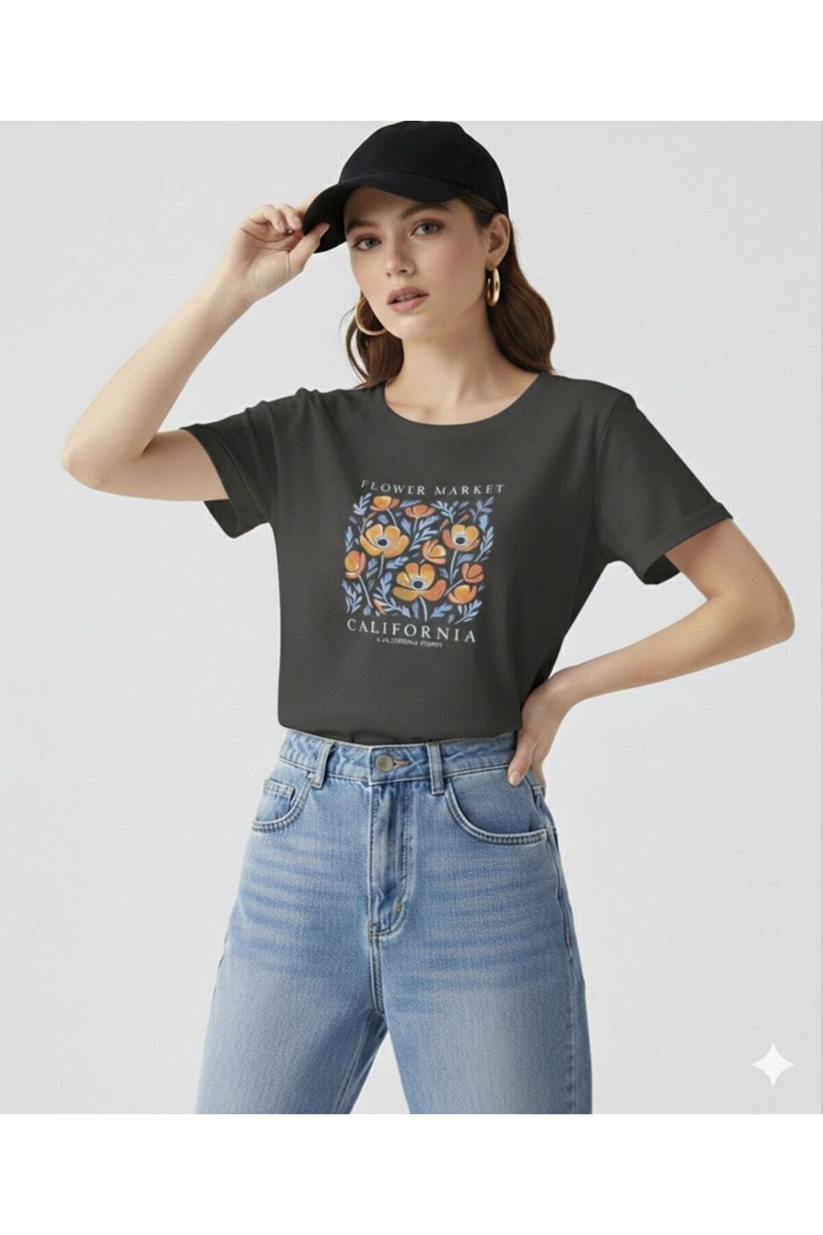 FLOWER MARKET California Baskılı Kadın Bisiklet Yaka Tshirt