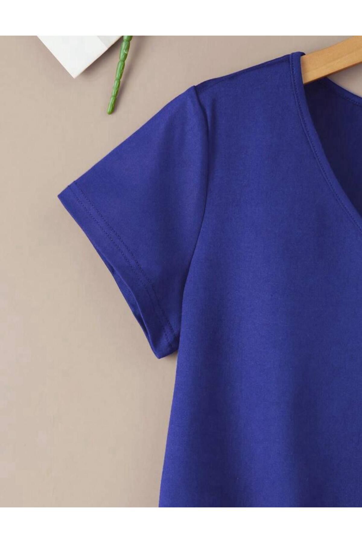V Yaka Basic Çiçek Baskılı Pamuklu Tshirt (normal Kalıp)