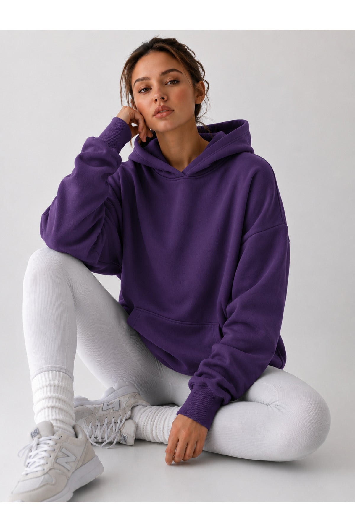 Düz Baskısız Üç İplik Kapüşonlu Kadın Sweatshirt