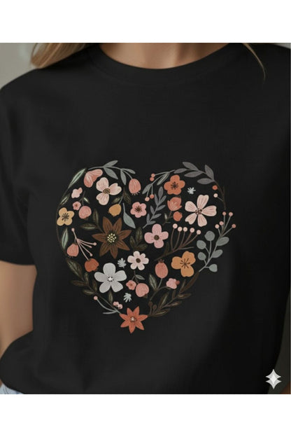 Kalp ve Laleler Baskılı Kadın Bisiklet Yaka Tshirt