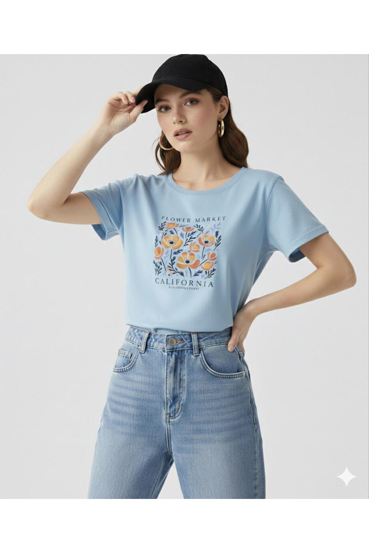 FLOWER MARKET California Baskılı Kadın Bisiklet Yaka Tshirt