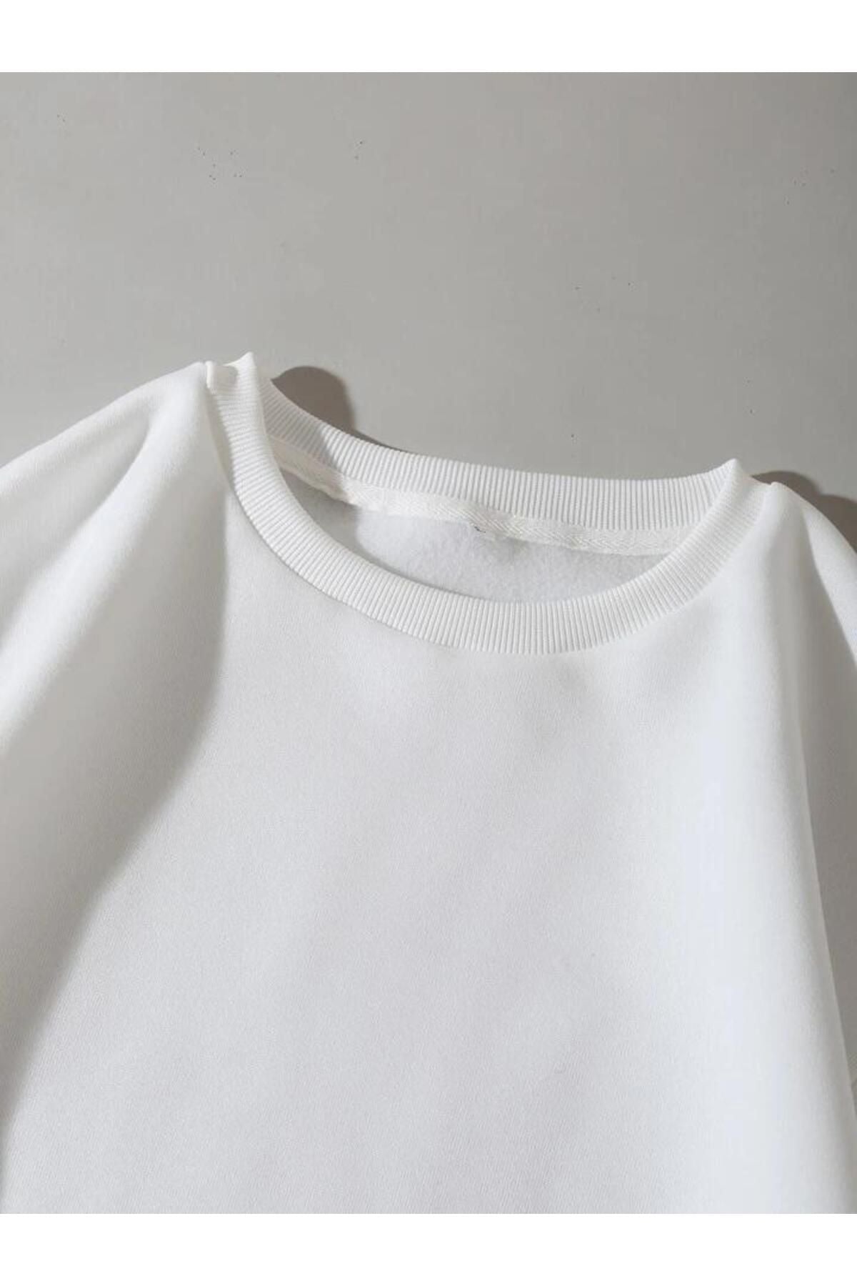 Embrace Kelebek Baskılı Bisiklet Yaka Sweatshirt