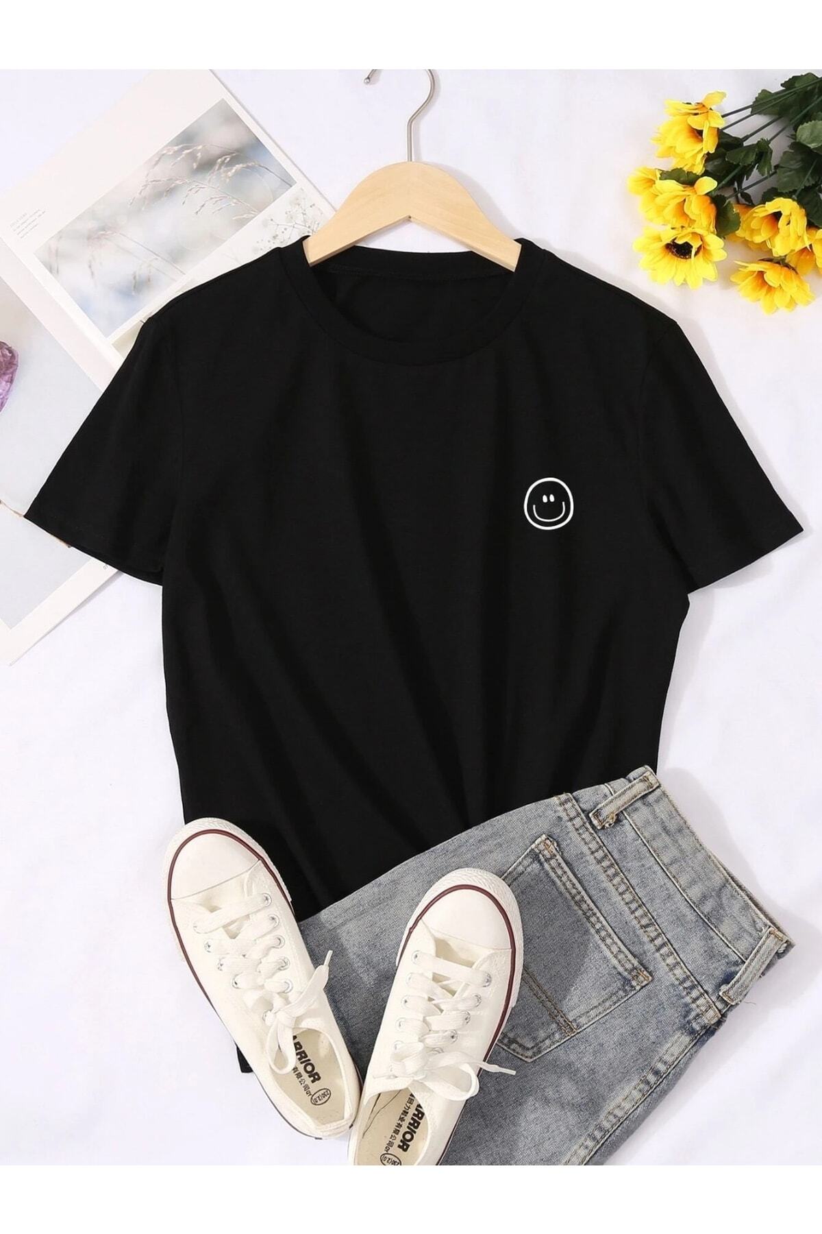 Emoji Smile Baskılı Siyah Bisiklet Yaka Tshirt