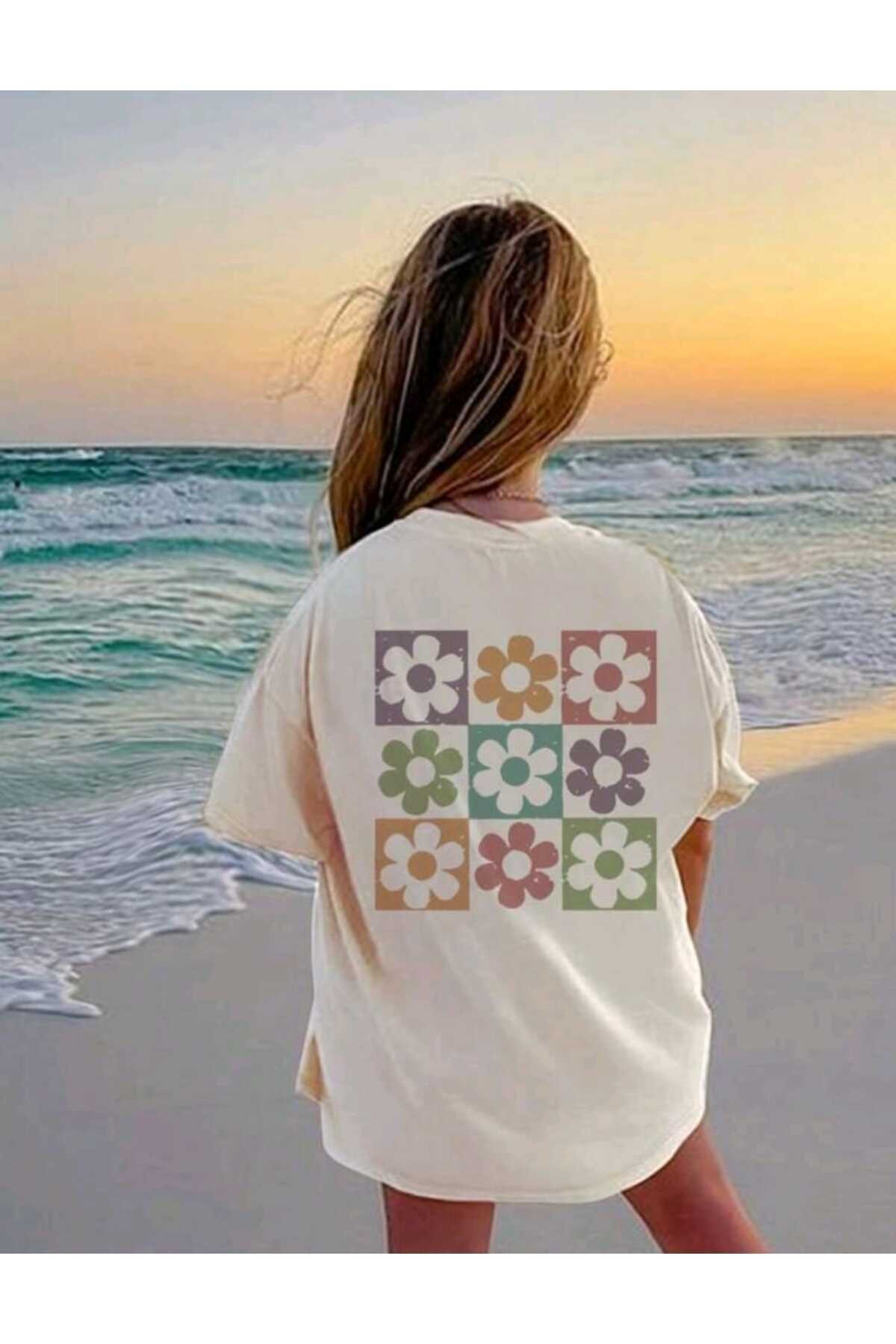 YAZ Koleksiyonu SIRT BASKILI Kadın Tshirt