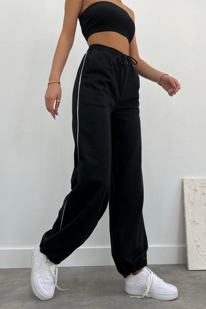 Siyah Yan Biye Bol Eşofman Altı Unisex