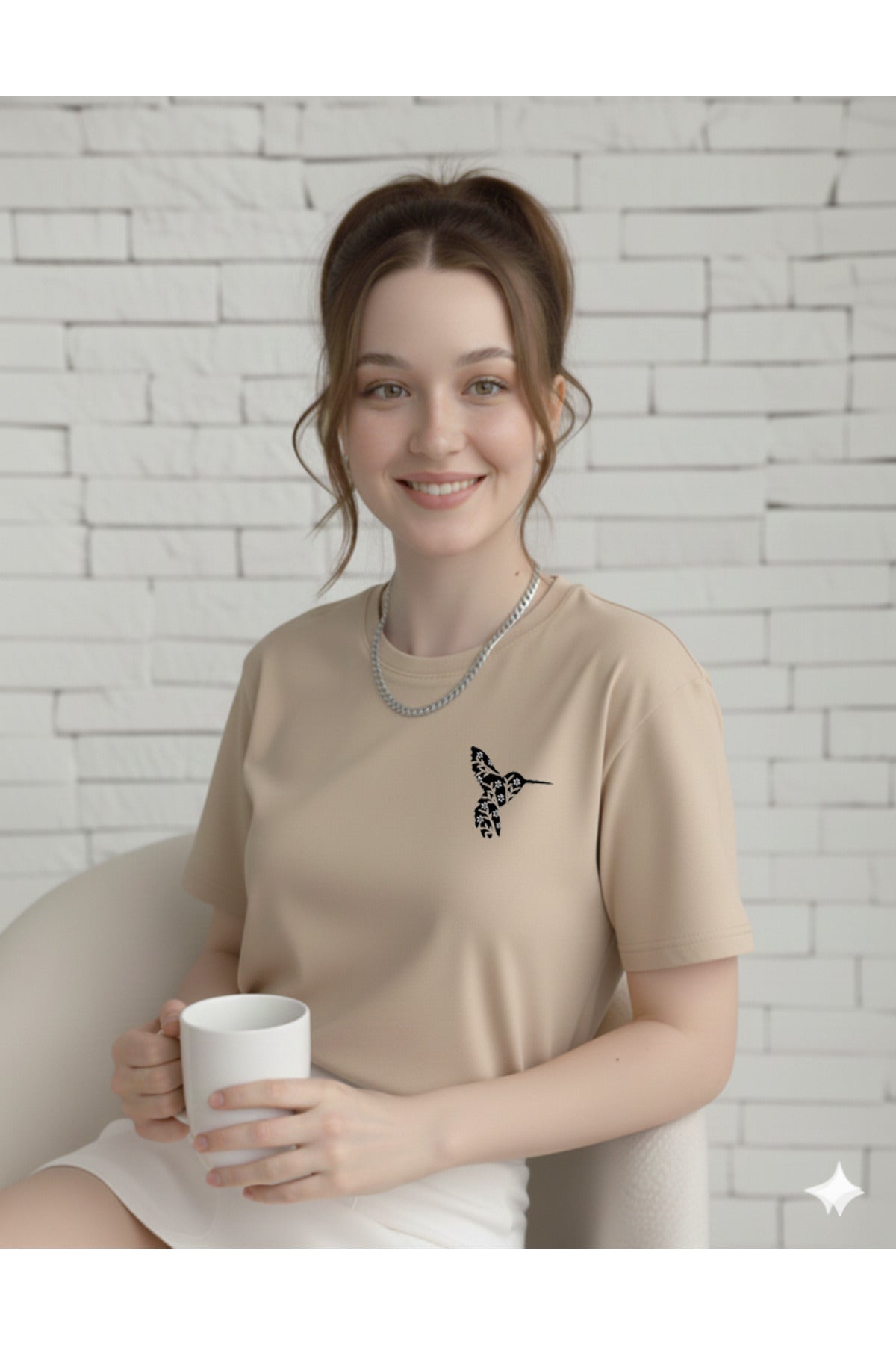 Colibri Baskılı Bisiklet Yaka Kadın Tshirt