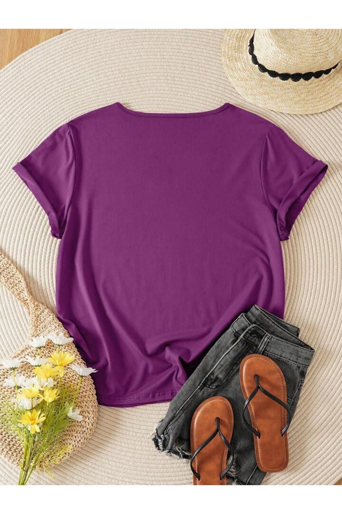 V Yaka Regular Fit Kalıp Düz Tshirt