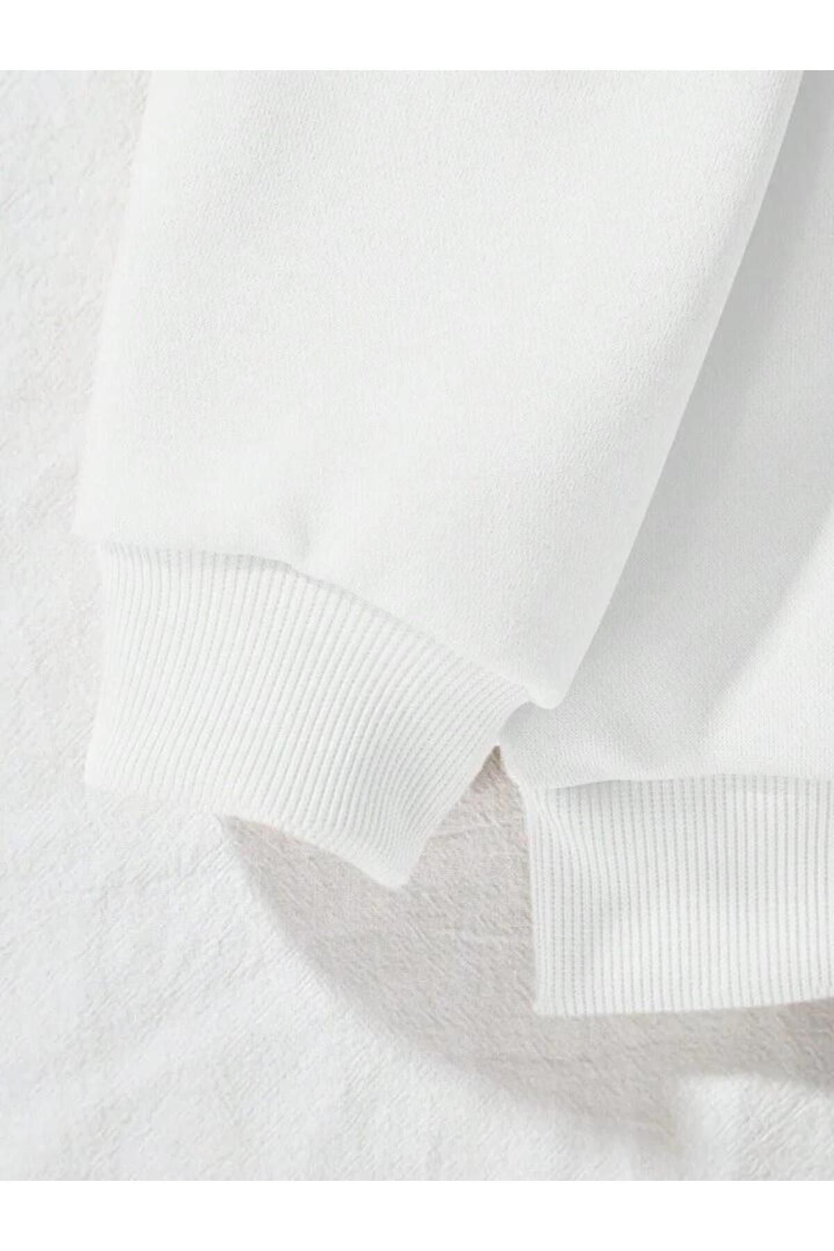 Embrace Kelebek Baskılı Bisiklet Yaka Sweatshirt