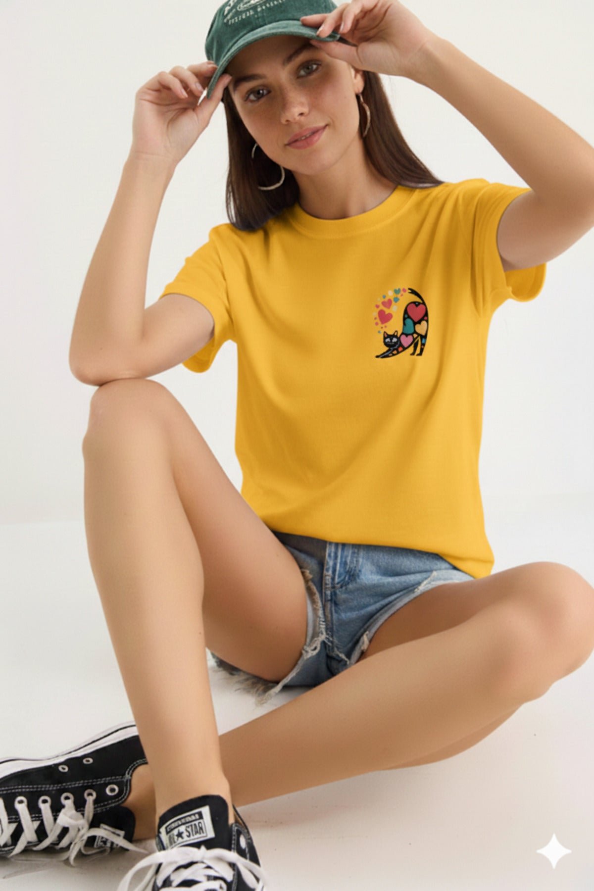 Kalpler ve Kedi Kadın Pamuklu Regular kalıp T-Shirt