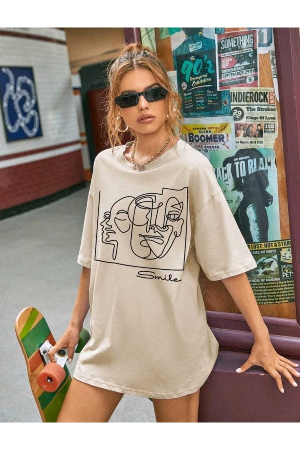 Lıne Face Baskılı Oversize ( Geniş Kalıp ) Bisiklet Yaka Pamuklu Tshirt