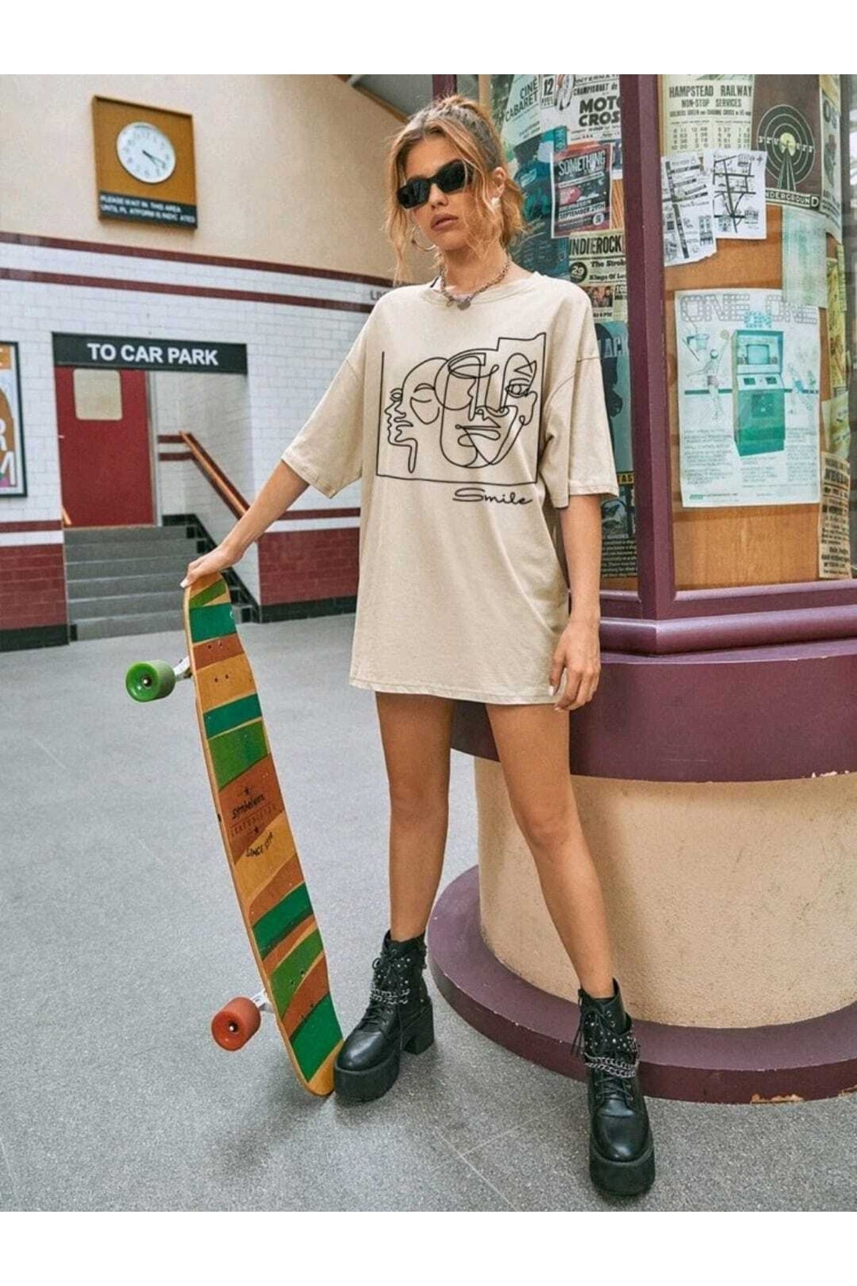 Lıne Face Baskılı Oversize ( Geniş Kalıp ) Bisiklet Yaka Pamuklu Tshirt
